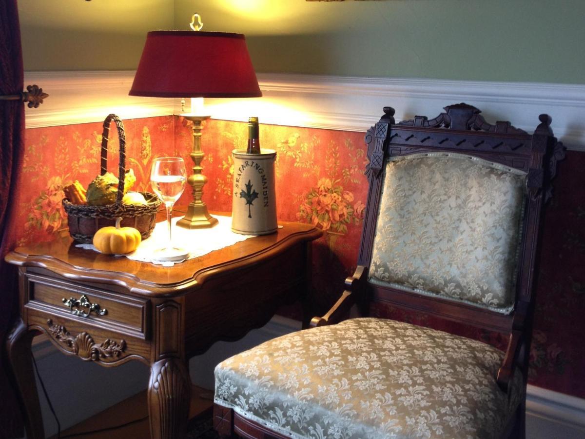 A Seafaring Maiden Bed And Breakfast Granville Ferry Exterior foto